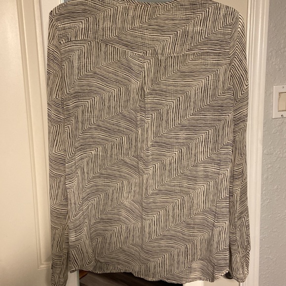 Shirt - Picture 3 of 3